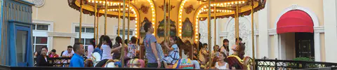 Carousel 16A by Jinma Rides_Golden Horse