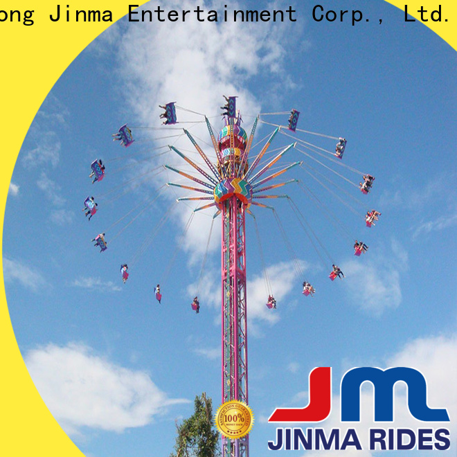 Jinma Rides катается на вращающемся стуле в Китае для продвижения по службе